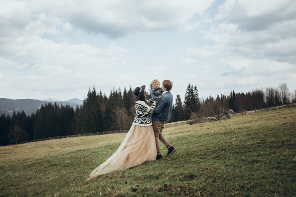 Love in the mountains - фото №2