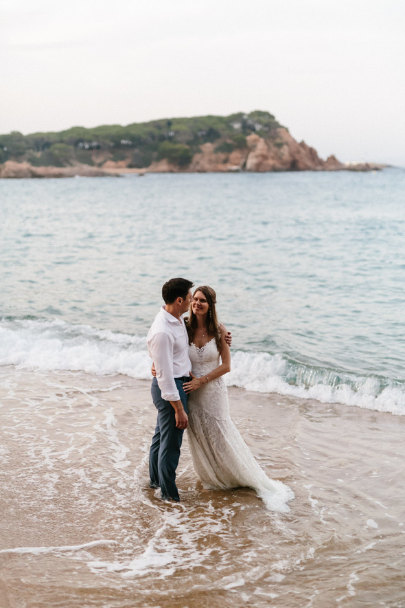Красивая испанская свадьба на побережье - фото №90