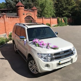 Mitsubishi Pajero Wagon - авто на свадьбу в Харькове - портфолио 1