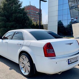 Крайслер 300С VIP STYLE - авто на свадьбу в Днепре - портфолио 5