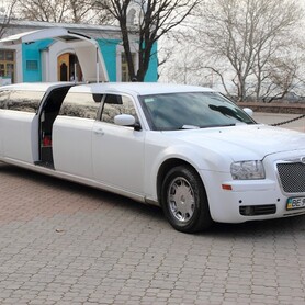 Лимузин Крайслер - авто на свадьбу в Николаеве - портфолио 1