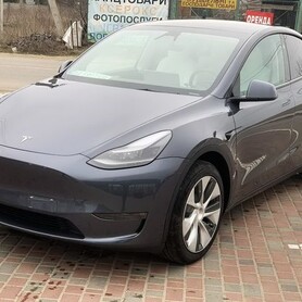 242 Авто на свадьбу Tesla Model Y серая кроссовер - авто на весілля
 у Києві - портфоліо 1