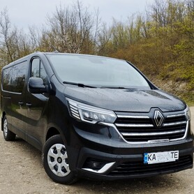 Renault Traffic - авто на весілля
 у Києві - портфоліо 5