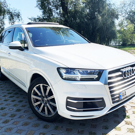 Новый белый Audi Q7 3.0T Quattro (2018) - авто на весілля
 у Києві - портфоліо 2