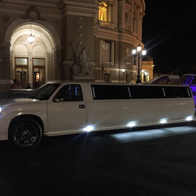 Кадиллак Эскалейд - авто на свадьбу в Одессе - портфолио 3