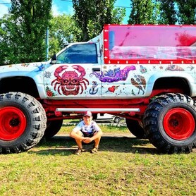073 Party Bus Monster truck аренда - авто на свадьбу в Киеве - портфолио 2