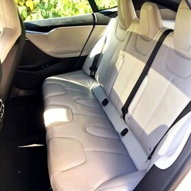 106 Tesla Model S90d аренда авто на свадьбу - авто на свадьбу в Киеве - портфолио 3