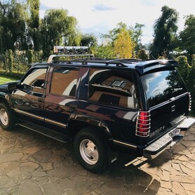 Chevrolet Tahoe - авто на свадьбу в Кривом Роге - портфолио 1