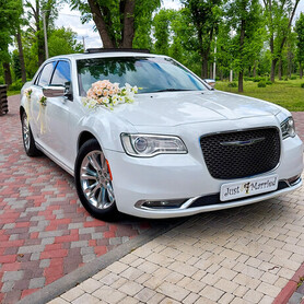 Chrysler 300c - авто на свадьбу в Кропивницком - портфолио 2
