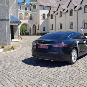 Tesla model S - авто на свадьбу в Ужгороде - портфолио 5