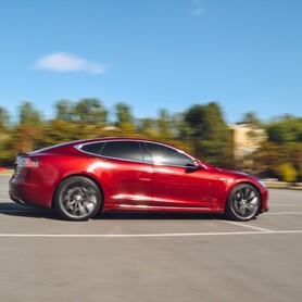 Tesla Model S - авто на свадьбу в Запорожье - портфолио 5