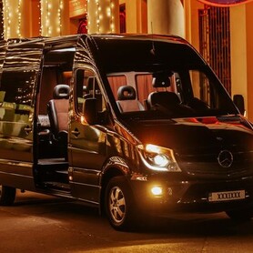 295 Микроавтобус Mercedes Sprinter черный VIP - авто на свадьбу в Киеве - портфолио 3