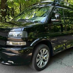 378 Мікроавтобус CHEVROLET EXPRESS - авто на весілля
 у Києві - портфоліо 3