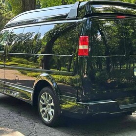 378 Мікроавтобус CHEVROLET EXPRESS - авто на весілля
 у Києві - портфоліо 2