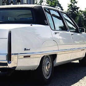 218 Ретро авто Cadillac Fleetwood белый - авто на свадьбу в Киеве - портфолио 2