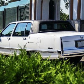 218 Ретро авто Cadillac Fleetwood белый - авто на свадьбу в Киеве - портфолио 3