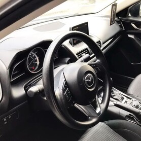233 Mazda 3 белая заказать на свадьбу Киев цена - авто на свадьбу в Киеве - портфолио 4