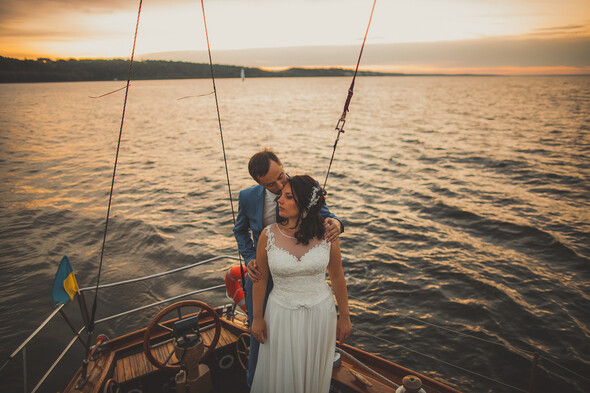 Свадебная фотосессия на яхте - фото №33