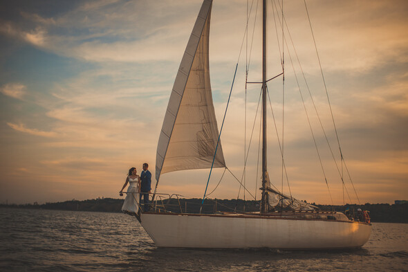 Свадебная фотосессия на яхте - фото №13