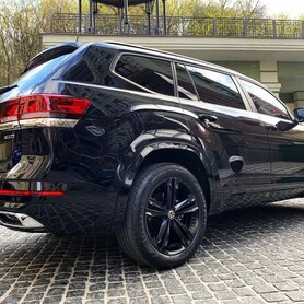 201 Volkswagen Atlas R-Line оренда позашляховика - авто на весілля
 у Києві - портфоліо 6