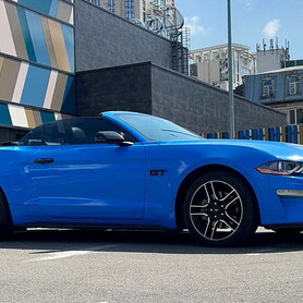 265 Ford Mustang GT синий кабриолет - авто на свадьбу в Киеве - портфолио 1