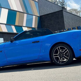 265 Ford Mustang GT синий кабриолет - авто на свадьбу в Киеве - портфолио 5