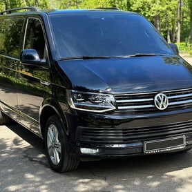 283 Volkswagen Multivan черный микроавтобус - авто на свадьбу в Киеве - портфолио 4