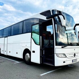 231 Автобус Mercedes Turizmo аренда - авто на свадьбу в Киеве - портфолио 1