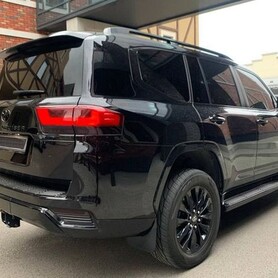 370 Позашляховик Toyota Land Cruiser 300 - авто на весілля
 у Києві - портфоліо 6