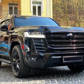 370 Позашляховик Toyota Land Cruiser 300 - авто на весілля
 у Києві - портфоліо 4