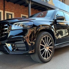 250 Позашляховик Mercedes Benz Gls AMG 400 оренда - авто на весілля
 у Києві - портфоліо 6