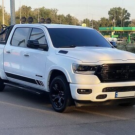 005 Пикап Dodge Ram аренда прокат без водителя - авто на весілля
 у Києві - портфоліо 1