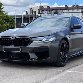 430 BMW M5 прокат аренда авто на свадьбу съемки - авто на весілля
 у Києві - портфоліо 6