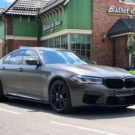 430 BMW M5 прокат аренда авто на свадьбу съемки - авто на весілля
 у Києві - портфоліо 2