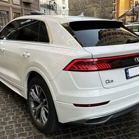 037 Позашляховик Audi Q8 S Line біла на весілля - авто на весілля
 у Києві - портфоліо 5