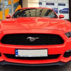 121 Ford Mustang GT 3.7 красный спорткар - авто на свадьбу в Киеве - портфолио 3