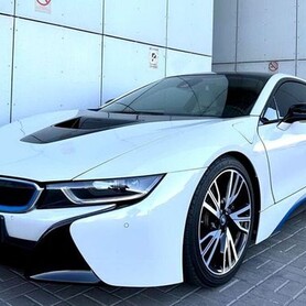 194 Прокат BMW I8 спорткар без водителя - авто на весілля
 у Києві - портфоліо 1