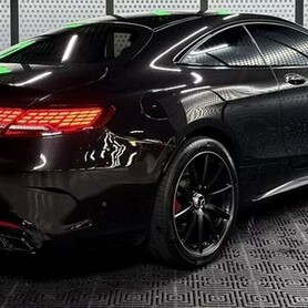 217 Прокат Mercedes-Benz S63 Coupe чорний - авто на весілля
 у Києві - портфоліо 3