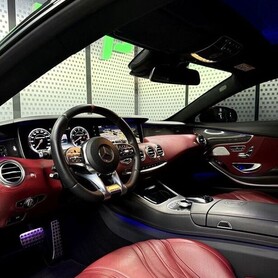217 Прокат Mercedes-Benz S63 Coupe чорний - авто на весілля
 у Києві - портфоліо 5