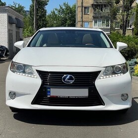 305 Lexus ES 300 Hybrid белый - авто на весілля
 у Києві - портфоліо 2