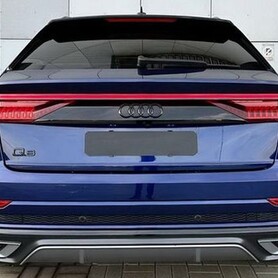 307 Bнедорожник Audi Q8 синий - авто на весілля
 у Києві - портфоліо 5