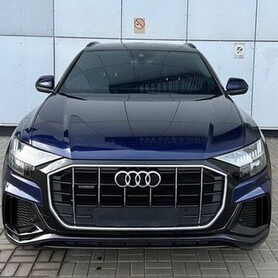 307 Bнедорожник Audi Q8 синий - авто на весілля
 у Києві - портфоліо 2