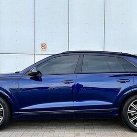 307 Bнедорожник Audi Q8 синий - авто на весілля
 у Києві - портфоліо 4