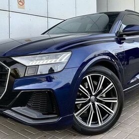 307 Bнедорожник Audi Q8 синий - авто на весілля
 у Києві - портфоліо 1