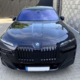 340 BMW i7 xDrive черный - авто на весілля
 у Києві - портфоліо 3