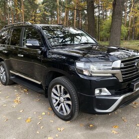 090 Внедорожник Toyota Land Cruiser 200 на свадьбу - авто на весілля
 у Києві - портфоліо 1