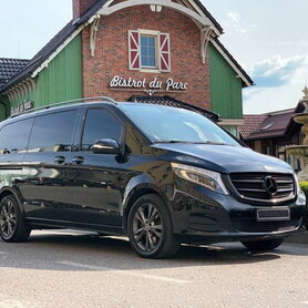 309 Микроавтобус Mercedes V класс на свадьбу - авто на весілля
 у Києві - портфоліо 2