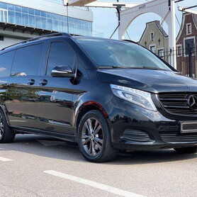 309 Микроавтобус Mercedes V класс на свадьбу - авто на весілля
 у Києві - портфоліо 1