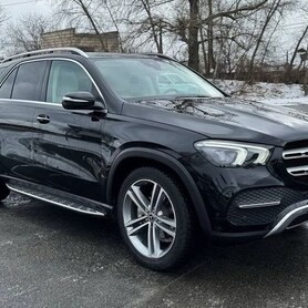 374 Bнедорожник на свадьбу Mercedes GLE 200 прокат - авто на весілля
 у Києві - портфоліо 2