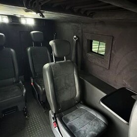 380 Прокат мікроавтобуса Volkswagen Multivan B6 - авто на весілля
 у Києві - портфоліо 4